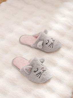 Nak??l? Pel?? Kad?n Ev Terli?i