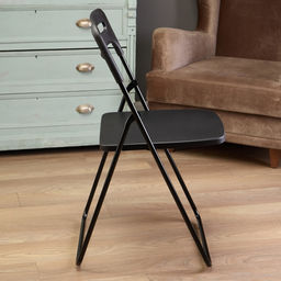 Стул пластиковый складной, на металлических ножках, цвет чёрный