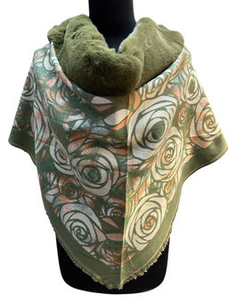 Платок-накидка с мехом