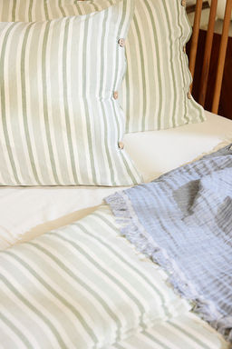 Trendyolmilla Home Cift Kisilik Ipligi Boyal? Lastiksiz Carsafl? Nevresim Tak?m? 200x220cm TPHSS25CKN00002 фото 3