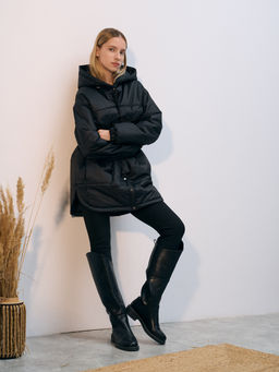 Куртка зимняя "Эмми" черный