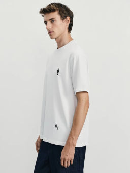 Футболка с вышивкой / Zarina