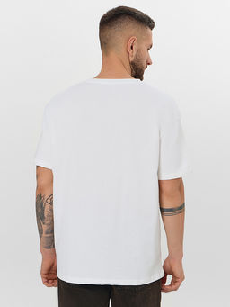 Футболка мужская белая с принтом