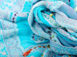 Палантин с вышивкой (шерсть 100%) № Тк903/72 - Ганг фото 3