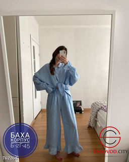 Костюм двойка с брюками клёш