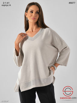 Женская нарядная тёплая свободная кофта со стразами - Bruno фото 3