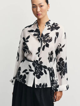 Блузка из вискозы с принтом / Zarina