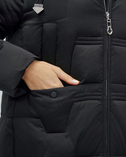 Пальто зимнее утепленное с капюшоном женское черного цвета 7638Ch - Visdeer фото 7