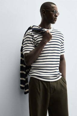 CHECK TEXTURED T-SHIRT - Zara фото 5