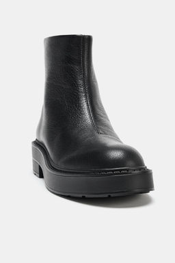 FLAT WATER-REPELLENT LEATHER ANKLE BOOTS - Zara фото 8