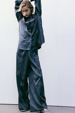 Pantalon bordado