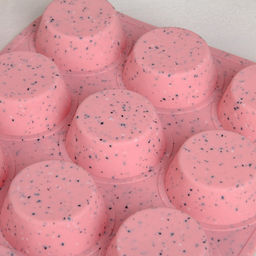 Форма силиконовая для выпечки Ravello, 34×22,5 см, 12 ячеек (d=6,5 см), цвет розовый гранит