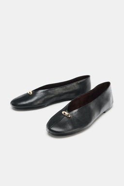 LEATHER BALLET FLATS WITH APPLIQU_ - Zara фото 3