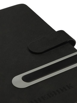 Дневник школьный 1-11 класс, лассе, обложка искуственная кожа черная с хлястиком, с ручкой   1096906