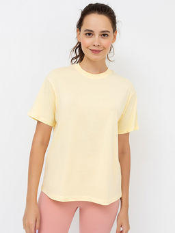 Однотонная свободная футболка желтого цвета