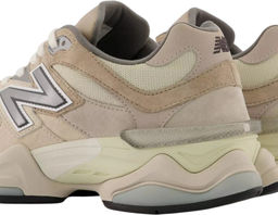 Кроссовки взрослые