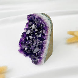 Друза Аметиста