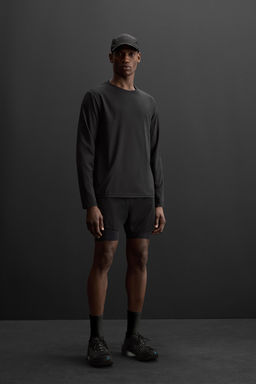 PERFORATED LONG SLEEVE T-SHIRT