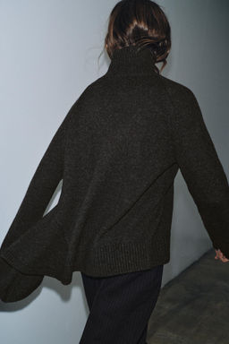 WOOL JUMPER WITH ASYMMETRIC HEM - Zara фото 3
