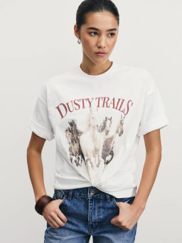 Футболка оверсайз с принтом / Zarina