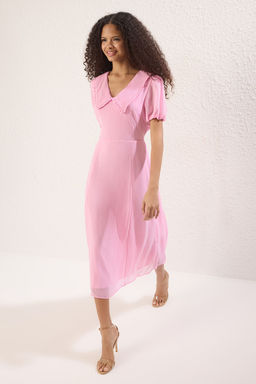 TRENDYOLMILLA Siyah A Kesim Yaka Detayl? Astarl? Sifon Midi Dokuma Elbise TWOSS25EL00256