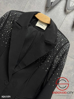 Пиджак классический со стразами