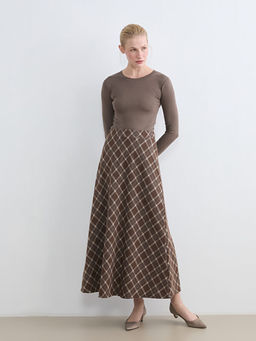 Beli Lastikli Ekose Klo? Etek