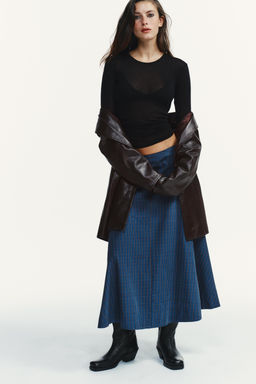 CHECKED PLEATED MIDI SKIRT
