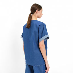 Футболка оверсайз женская MINAKU: Jeans Collection, электрик, размер 52