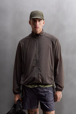LIGHTWEIGHT TECHNICAL JACKET - Zara фото 2