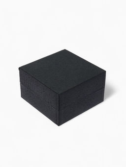 Коробочка подарочная для часов из экокожи, 10×10×6 см, (подушечка 8.3×8.5 см), вставка бежевая, чёрная