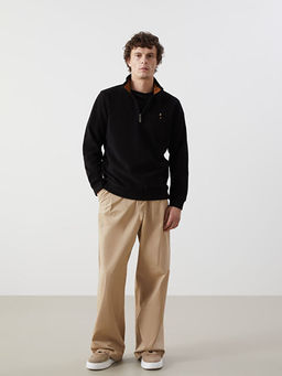 Dik Yaka Erkek Sweatshirt