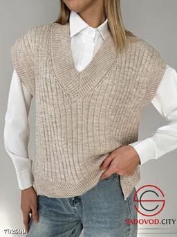 Женская жилетка вязаная