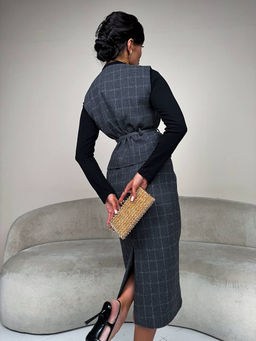 Костюм тройка