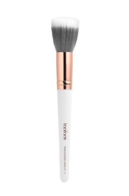 Topface Кисть для макияжа №03 "Foundation Brush" для тональных основ PT901