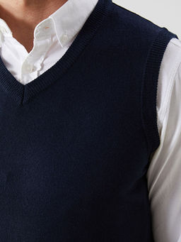 V Yaka Erkek Triko Yelek