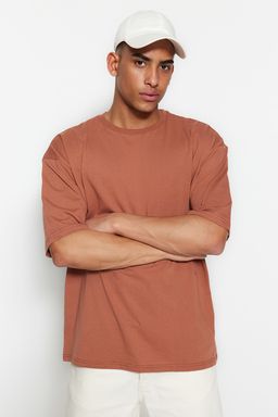 TRENDYOL MAN Siyah Basic Bisiklet Yaka Oversize/Genis Kesim K?sa Kollu T-Shirt TMNSS22TS0317