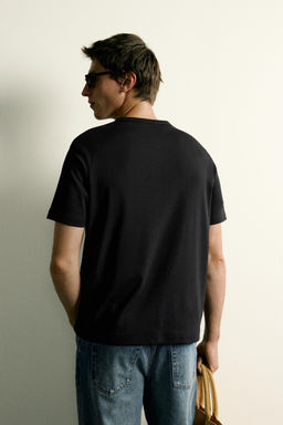 CAMISETA REGULAR FIT CUELLO PANADERO / Negro - Zara фото 3