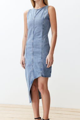 Ac?k Mavi Y?rtmacl? Asimetrik Midi Denim Elbise TWOSS24EL00645 - Trendyolmilla фото 4