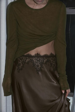 SATIN SKIRT WITH LACE TRIM - Zara фото 2