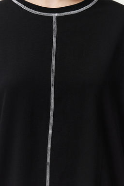 Siyah %100 Pamuk Karkoya Dikis Detayl? Oversize/Genis Kesim Orme T-Shirt TWOSS24TS00184