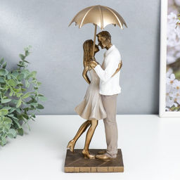 Фигурка полистоун романтика «Поцелуй под дождём», 29.5×11.5×14.5 см