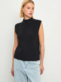 ЕМКА / Жилет вязаный - Emka фото 3