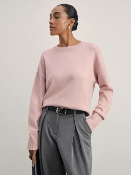 Джемпер из вискозы с круглой горловиной / Zarina