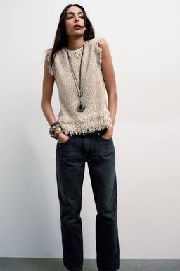 TEXTURED KNIT FRINGED TOP