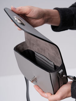 Сумка кожаная Deboro 30879 нельсон/светло-серый