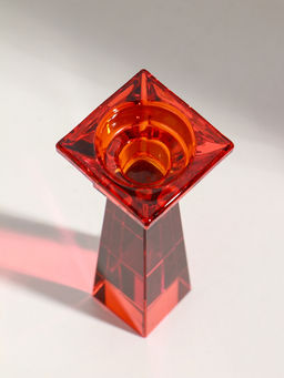 Подсвечник на 1 свечу «Феникс», стекло, оранжевый, d=2.2 см и 4.2 см; 5.5×5.5×16.7 см