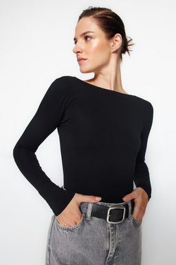 Siyah Pamuklu Esnek S?rt Dekolteli Fitted/Vucuda Oturan Esnek Bluz TWOAW24BZ00160