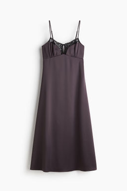 Vestido de sat?n con ribete de encaje