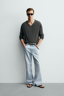JEANS FLARE FIT / Azul claro